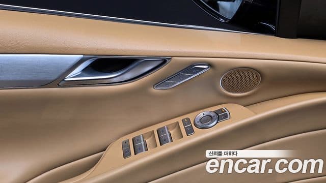 Genesis G80 (RG3) бензин 2.5 турбо 2WD, 2025 18