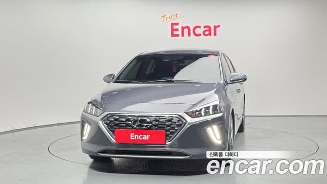 Hyundai The / новый New Ioniq гибрид Q, 2020 3