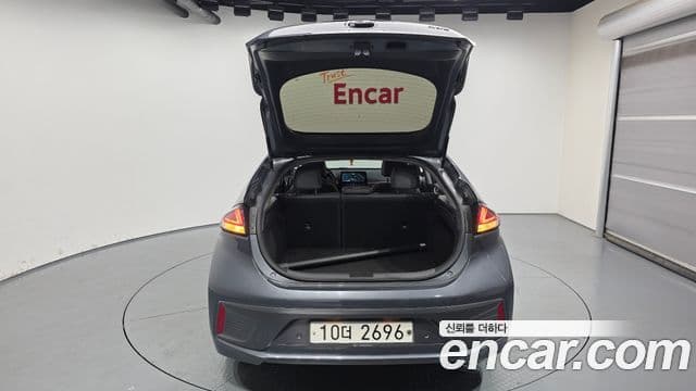 Hyundai The / новый New Ioniq гибрид Q, 2020 20