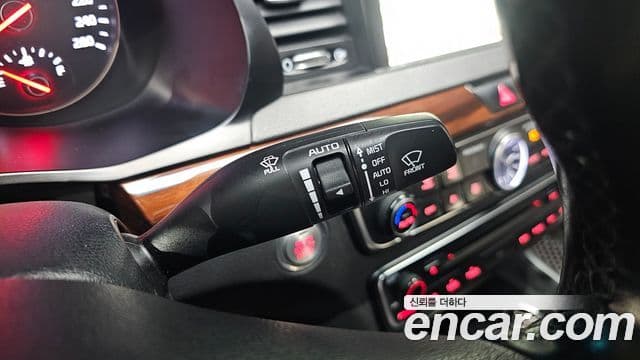 Kia All New K7 Prestige, 2016 18