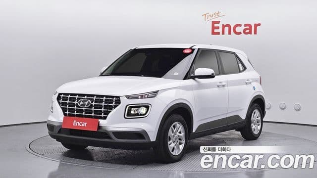 Hyundai Venue Premium, 2023 1