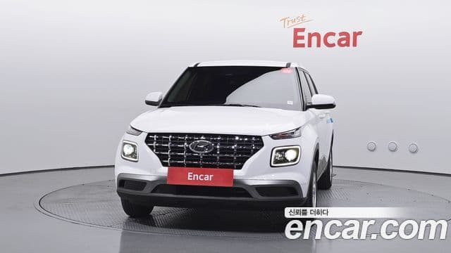 Hyundai Venue Premium, 2023 3