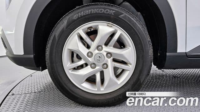 Hyundai Venue Premium, 2023 все фото