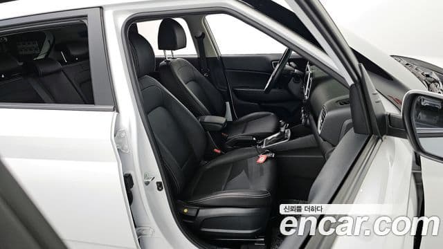 Hyundai Venue Premium, 2023 12