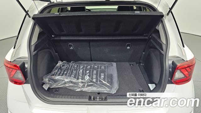 Hyundai Venue Premium, 2023 20