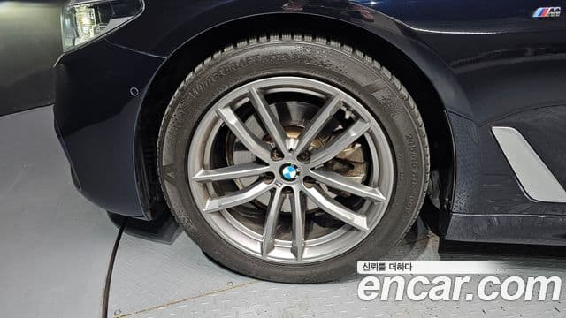 BMW 5시리즈 (G30) 520i M Sport, 2020 все фото