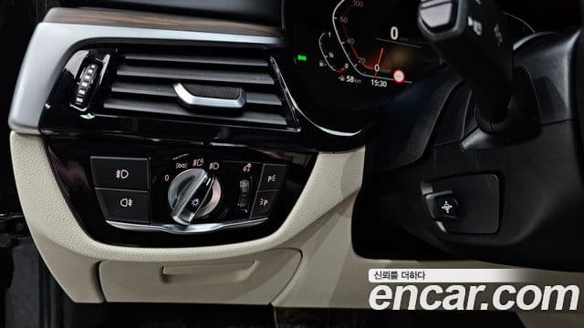 BMW 5시리즈 (G30) 520i M Sport, 2020 17