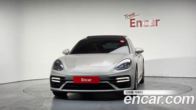 Porsche Panamera (971) 2.9 AWD E-гибрид Platinum Edition, 2023 3