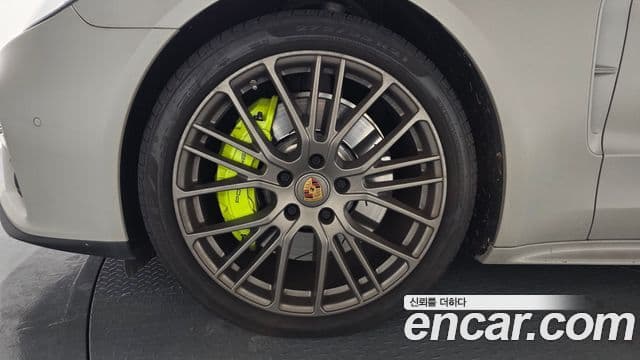 Porsche Panamera (971) 2.9 AWD E-гибрид Platinum Edition, 2023 все фото