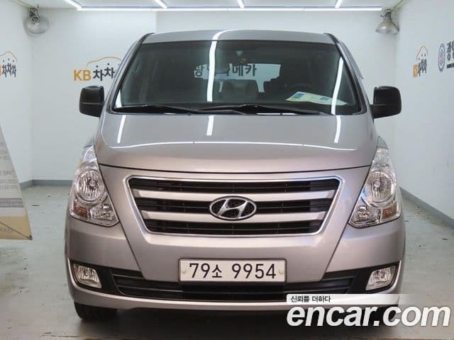 Hyundai Grand Starex Smart, 2017 1