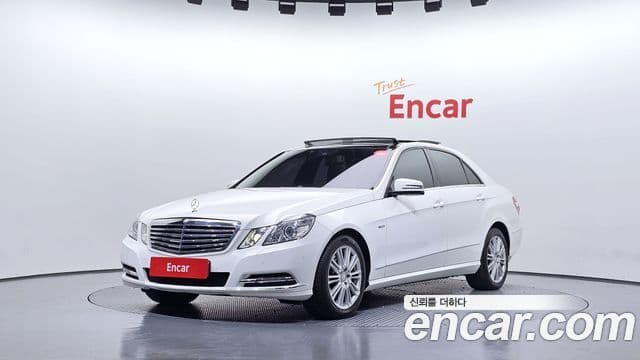 Mercedes-Benz E-класс W212 E300 Elegance, 2012 1