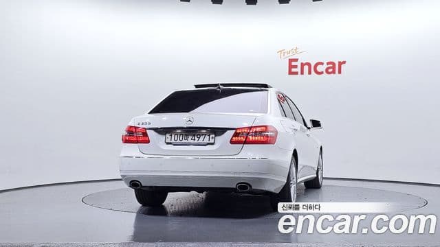 Mercedes-Benz E-класс W212 E300 Elegance, 2012 4