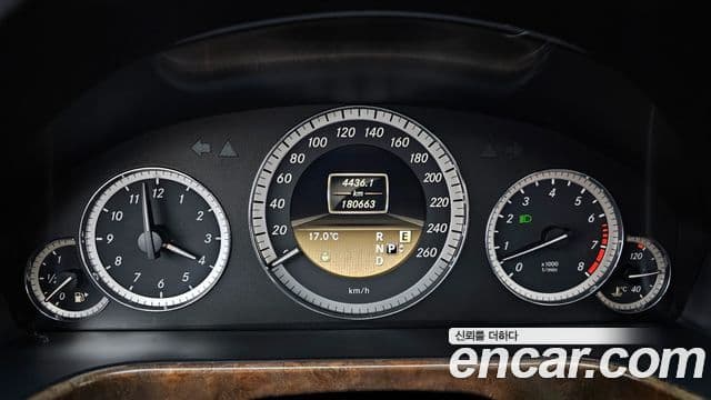 Mercedes-Benz E-класс W212 E300 Elegance, 2012 8