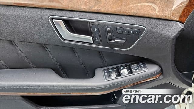 Mercedes-Benz E-класс W212 E300 Elegance, 2012 16