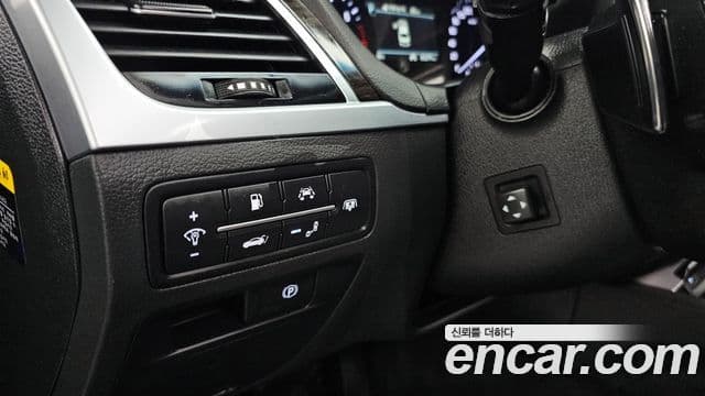 Genesis G80 Premium Luxury, 2017 16