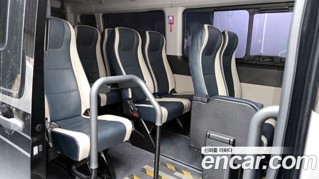 Hyundai 쏠라티 Luxury, 2023 12