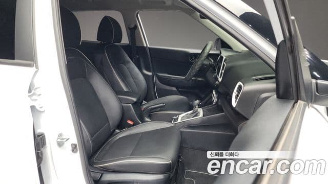 Hyundai Venue 1.6 Flux, 2023 11
