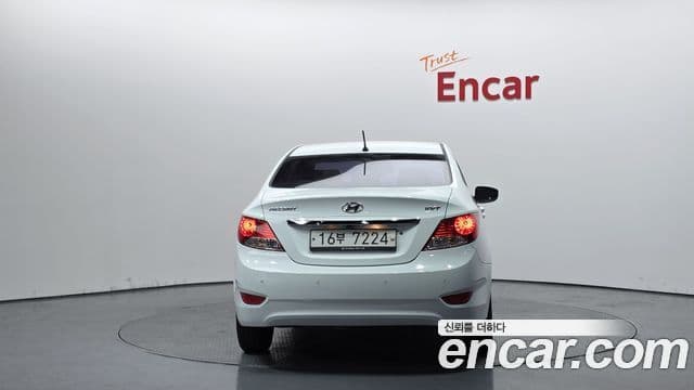 Hyundai Accent(новый кузов / новое поколение) Premier, 2012 4