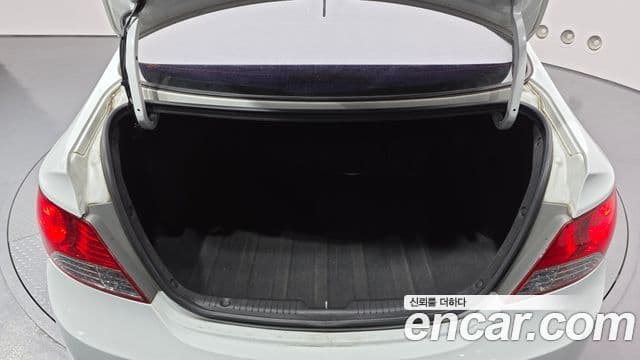 Hyundai Accent(новый кузов / новое поколение) Premier, 2012 20