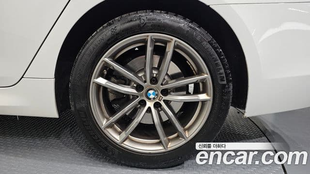 BMW 5시리즈 (G30) 520d M Sport Special Edition, 2018 все фото