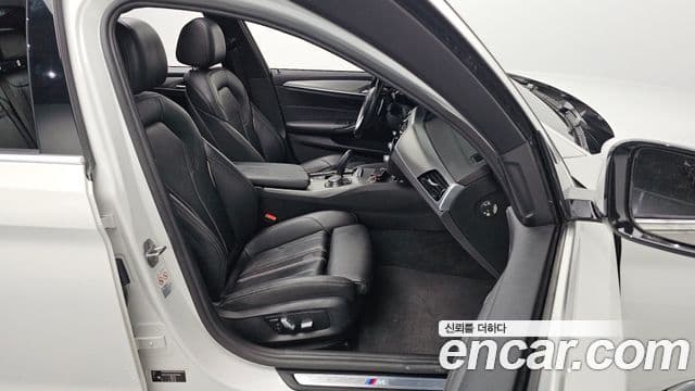 BMW 5시리즈 (G30) 520d M Sport Special Edition, 2018 12