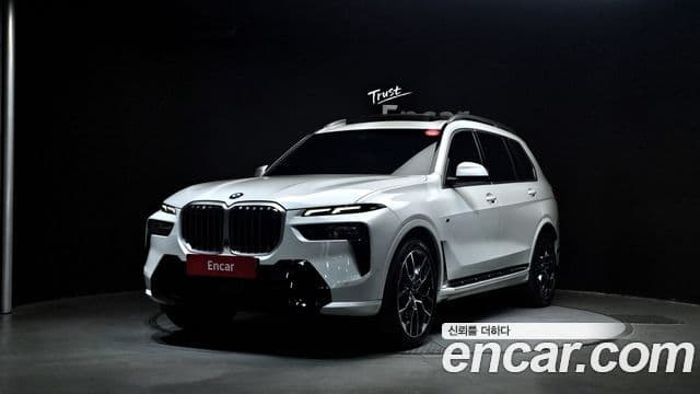 BMW X7 (G07) xDrive 40i M Sport 6인승, 2024 1
