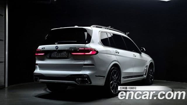 BMW X7 (G07) xDrive 40i M Sport 6인승, 2024 2