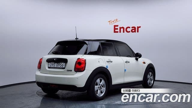 Mini Cooper 3세대, 2016 2