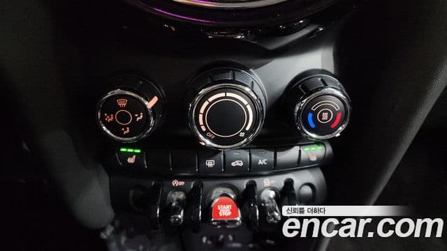 Mini Cooper 3세대, 2016 18