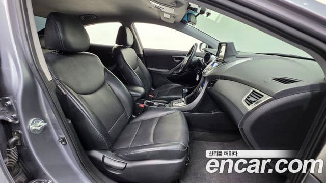 Hyundai Avante MD M16 GDI Smart, 2013 10