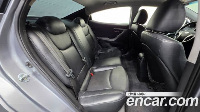 Hyundai Avante MD M16 GDI Smart, 2013 20