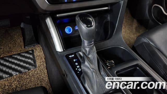 Hyundai LF Sonata 1.6 турбо Smart, 2016 9