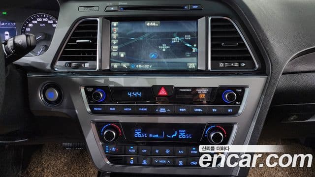 Hyundai LF Sonata 1.6 турбо Smart, 2016 15