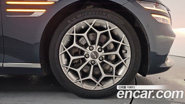 Genesis G80 (RG3) бензин 2.5 турбо AWD, 2021 все фото