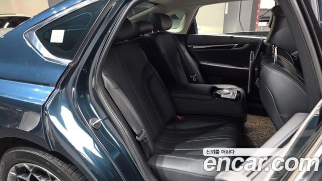 Genesis G80 (RG3) бензин 2.5 турбо AWD, 2021 11