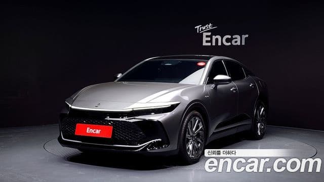 Toyota 크라운 кроссовер, 2025 1
