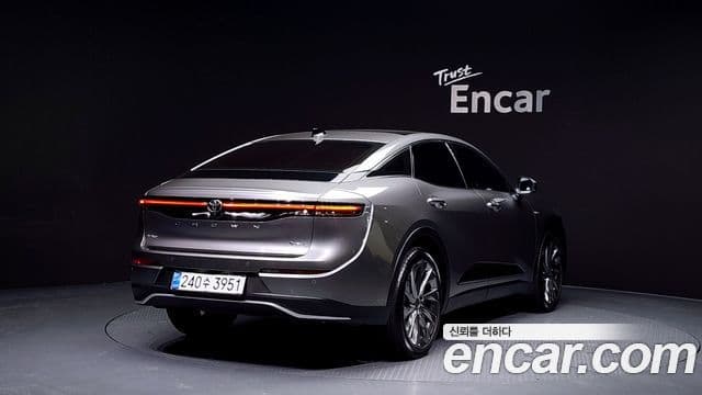 Toyota 크라운 кроссовер, 2025 2