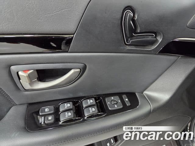 Kia Opirus Premium Luxury, 2010 9