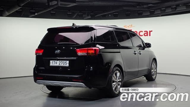 Kia All New Carnival Prestige, 2015 2