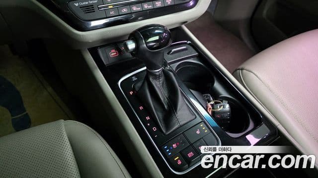 Kia All New Carnival Prestige, 2015 9