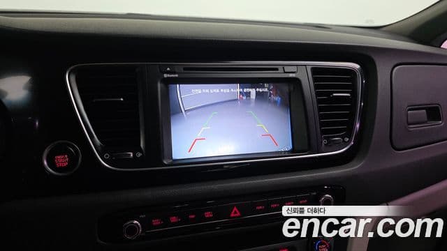 Kia All New Carnival Prestige, 2015 16