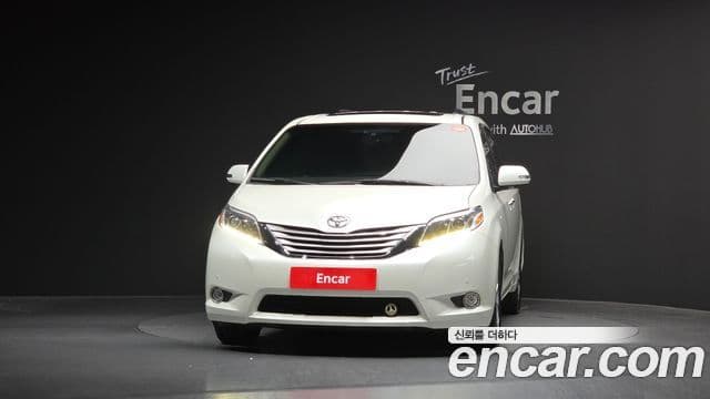 Toyota Sienna, 2017 3
