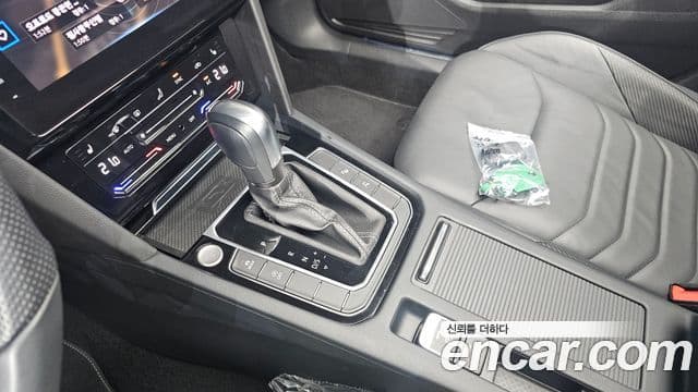 Volkswagen 아테온 2.0 TDI R-LINE 4모션, 2023 9