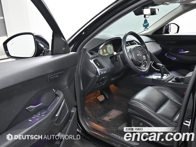 Jaguar E-PACE D180 SE, 2020 11