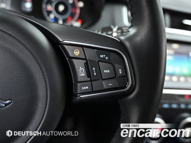 Jaguar E-PACE D180 SE, 2020 17