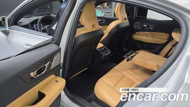 Volvo S60 3세대 B5 Ultimate Bright, 2023 11