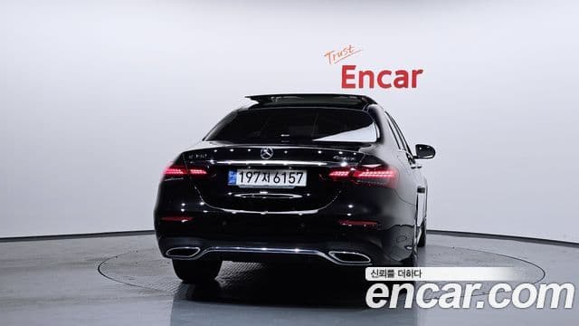 Mercedes-Benz E-класс W213 AMG Line, 2022 4