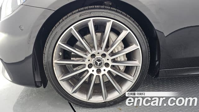 Mercedes-Benz E-класс W213 AMG Line, 2022 все фото