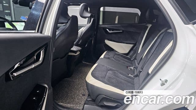 Kia EV6 GT Line, 2022 13