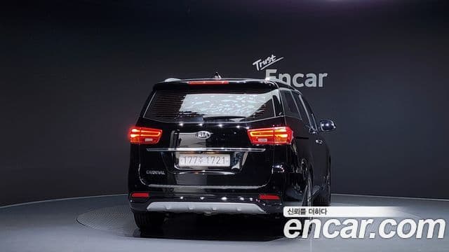 Kia The / новый New Carnival Luxury, 2019 4